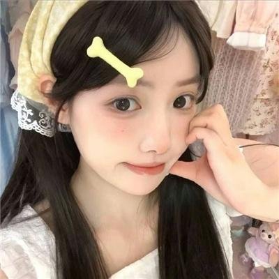 女孩罗塞玛莉